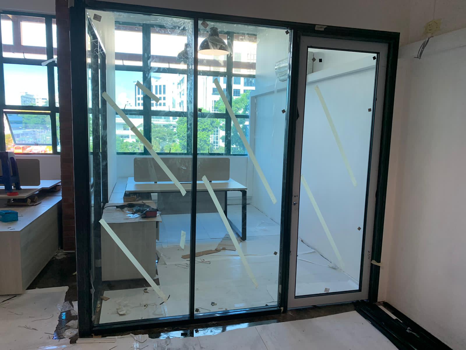 Project photos of Singapore office partition