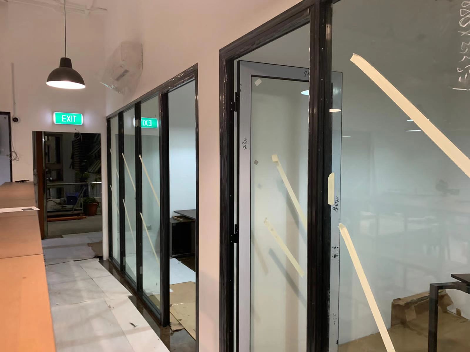 Project photos of Singapore office partition