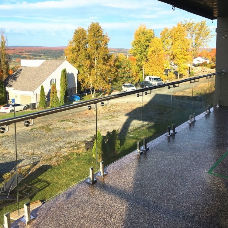 Exterior Glass Deck Railing With Stainless Steel Spigots